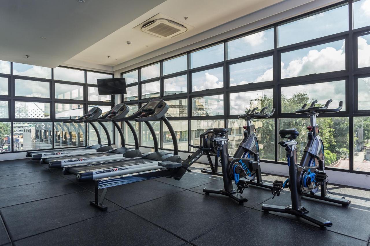 Stonehill Suites Bacolod Esterno foto