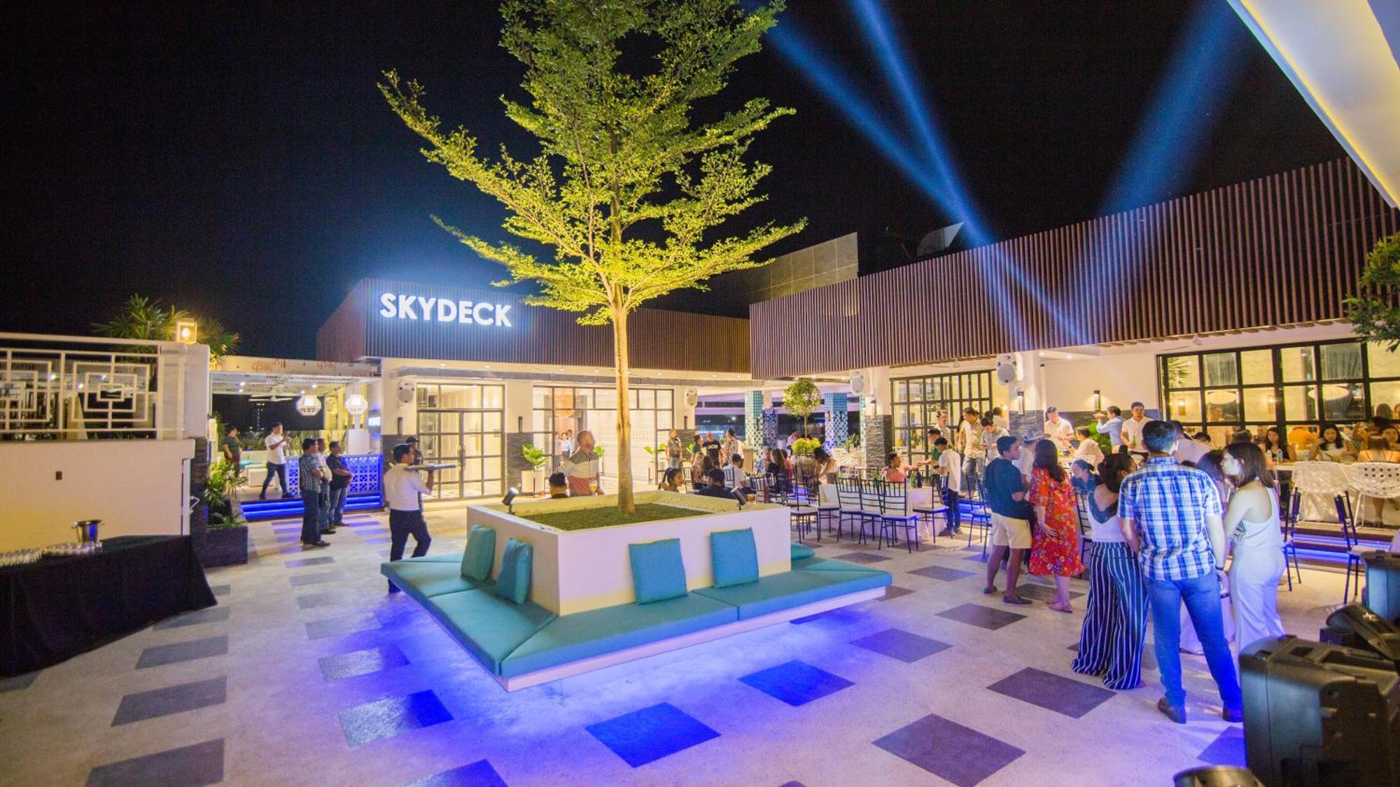 Stonehill Suites Bacolod Esterno foto