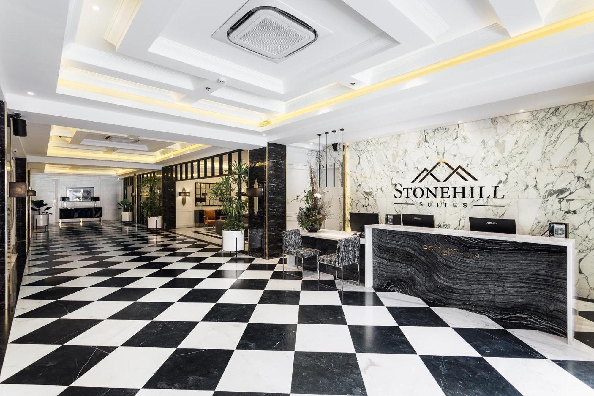 Stonehill Suites Bacolod Esterno foto