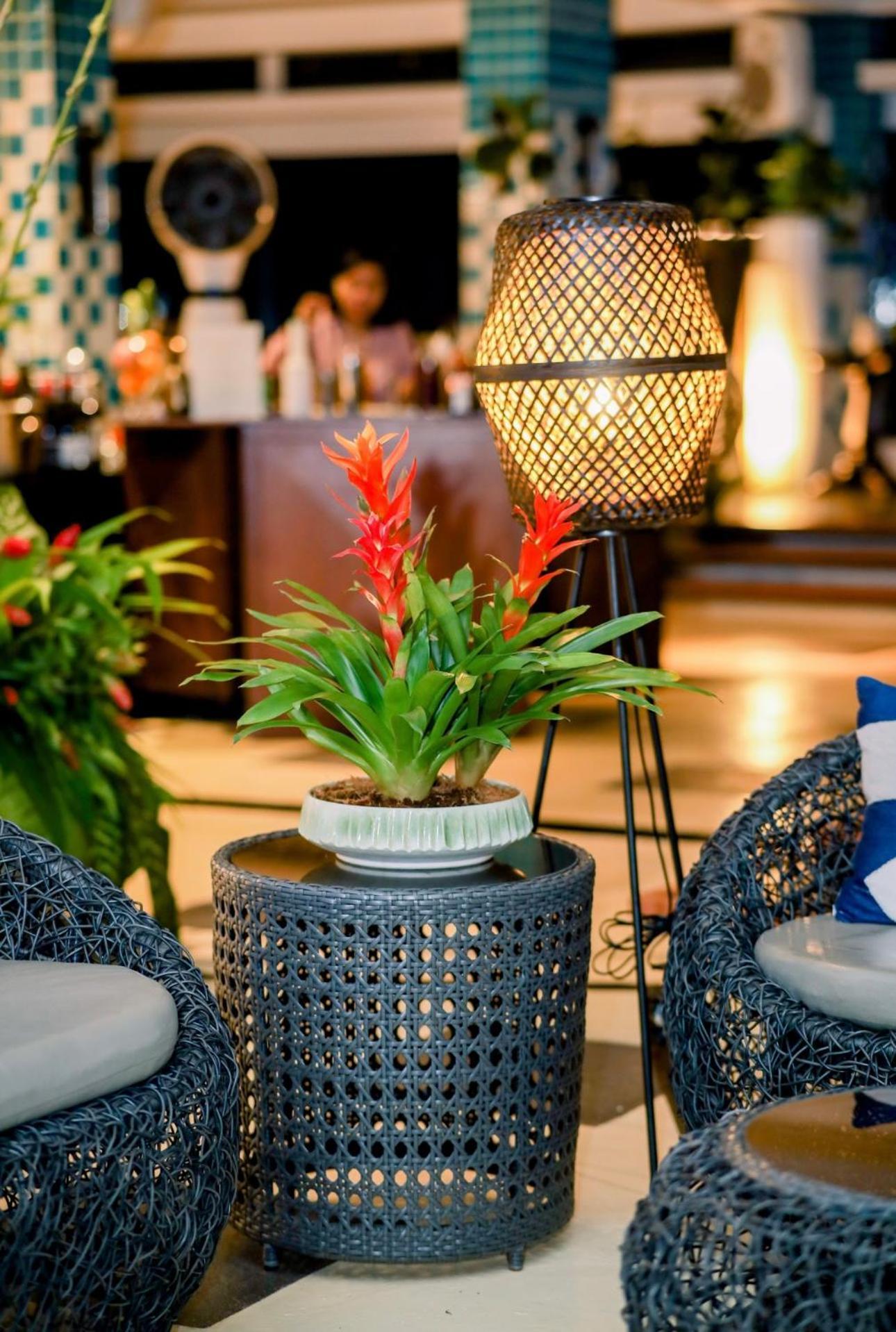 Stonehill Suites Bacolod Esterno foto