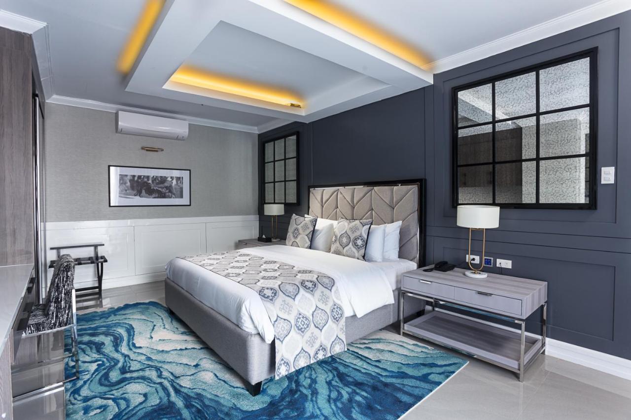 Stonehill Suites Bacolod Esterno foto
